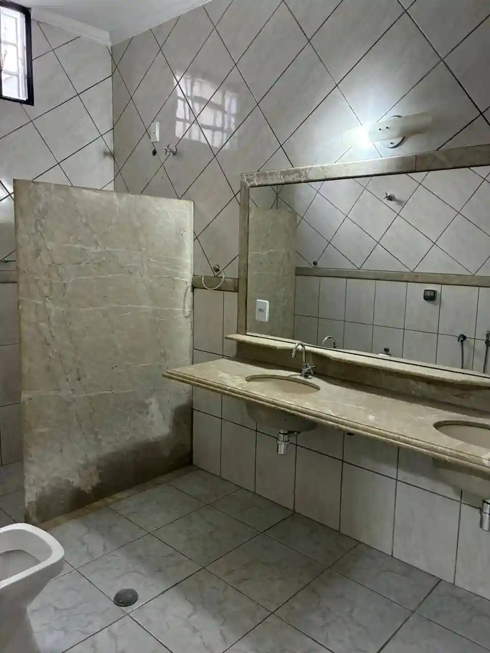 Casa com 2 quartos à venda, 200m² — foto 31 de 37