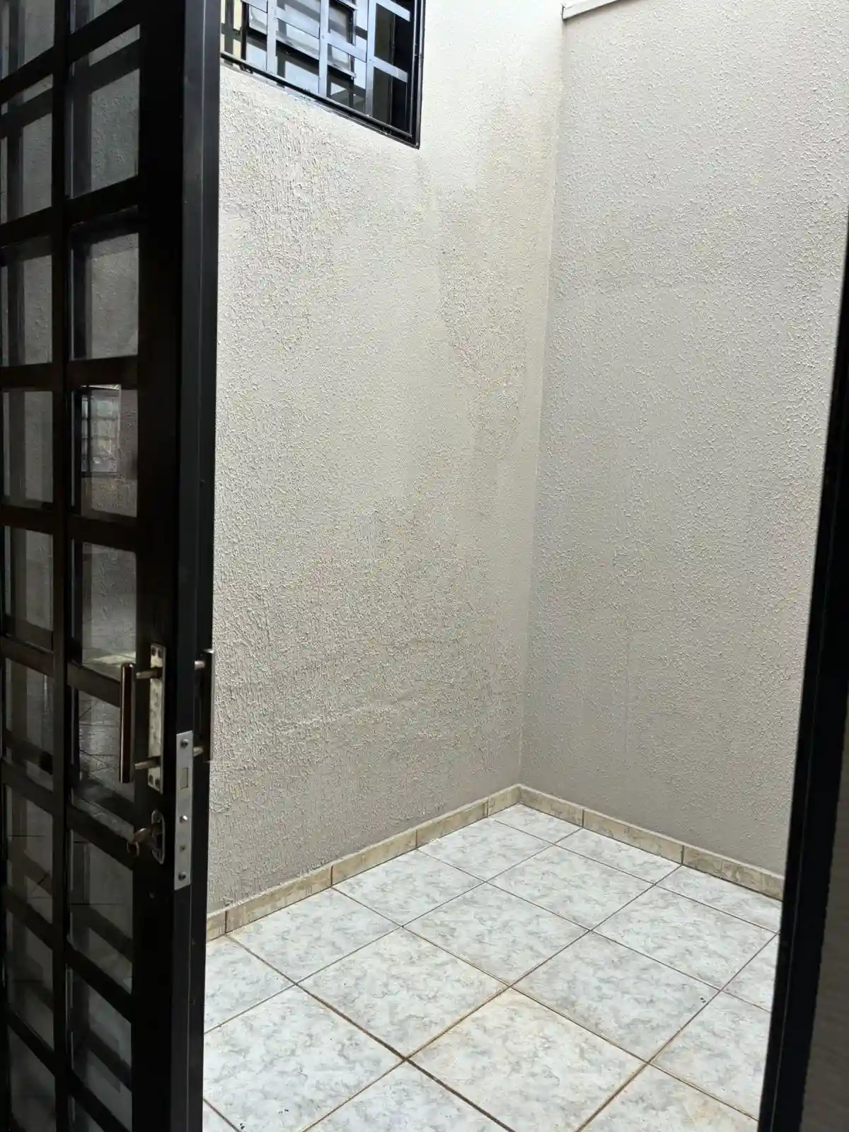 Casa com 2 quartos à venda, 200m² — foto 3 de 37