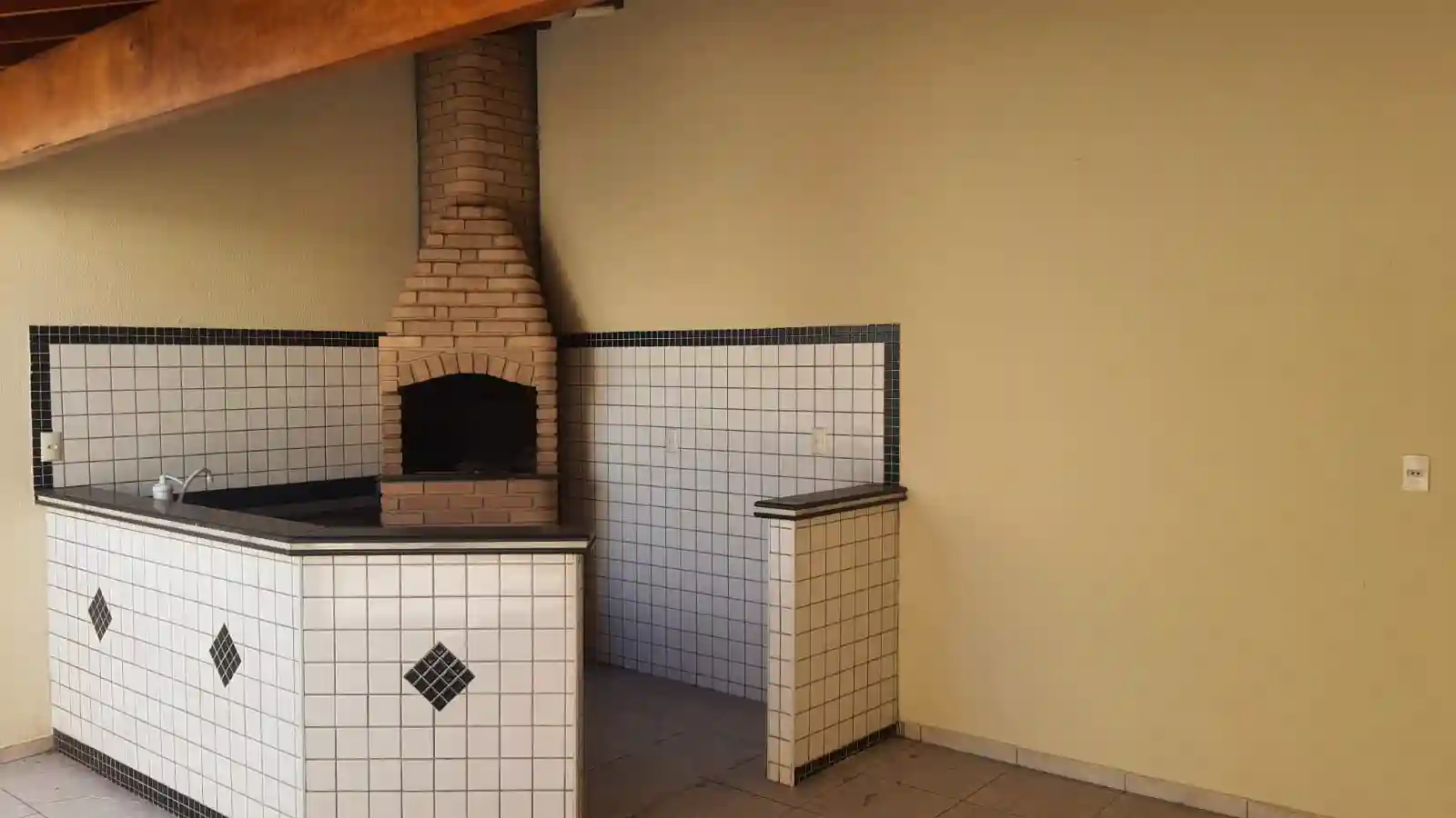 Casa com 3 quartos à venda, 186m² — foto 11 de 17