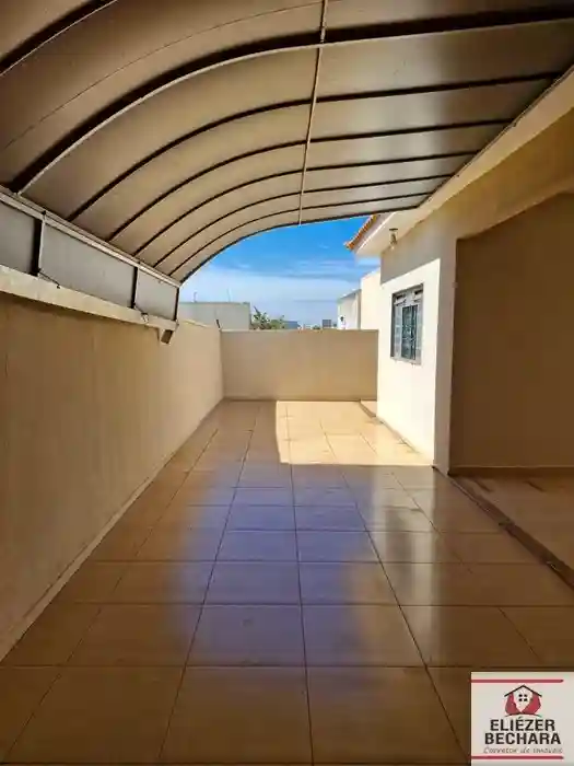 Casa com 3 quartos à venda, 225m² — foto 23 de 23