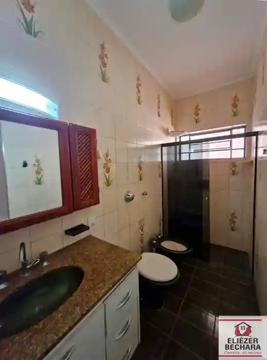 Casa com 3 quartos à venda, 225m² — foto 20 de 23