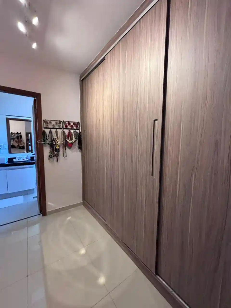 Casa de Condomínio com 3 quartos à venda, 400m² — foto 4 de 37