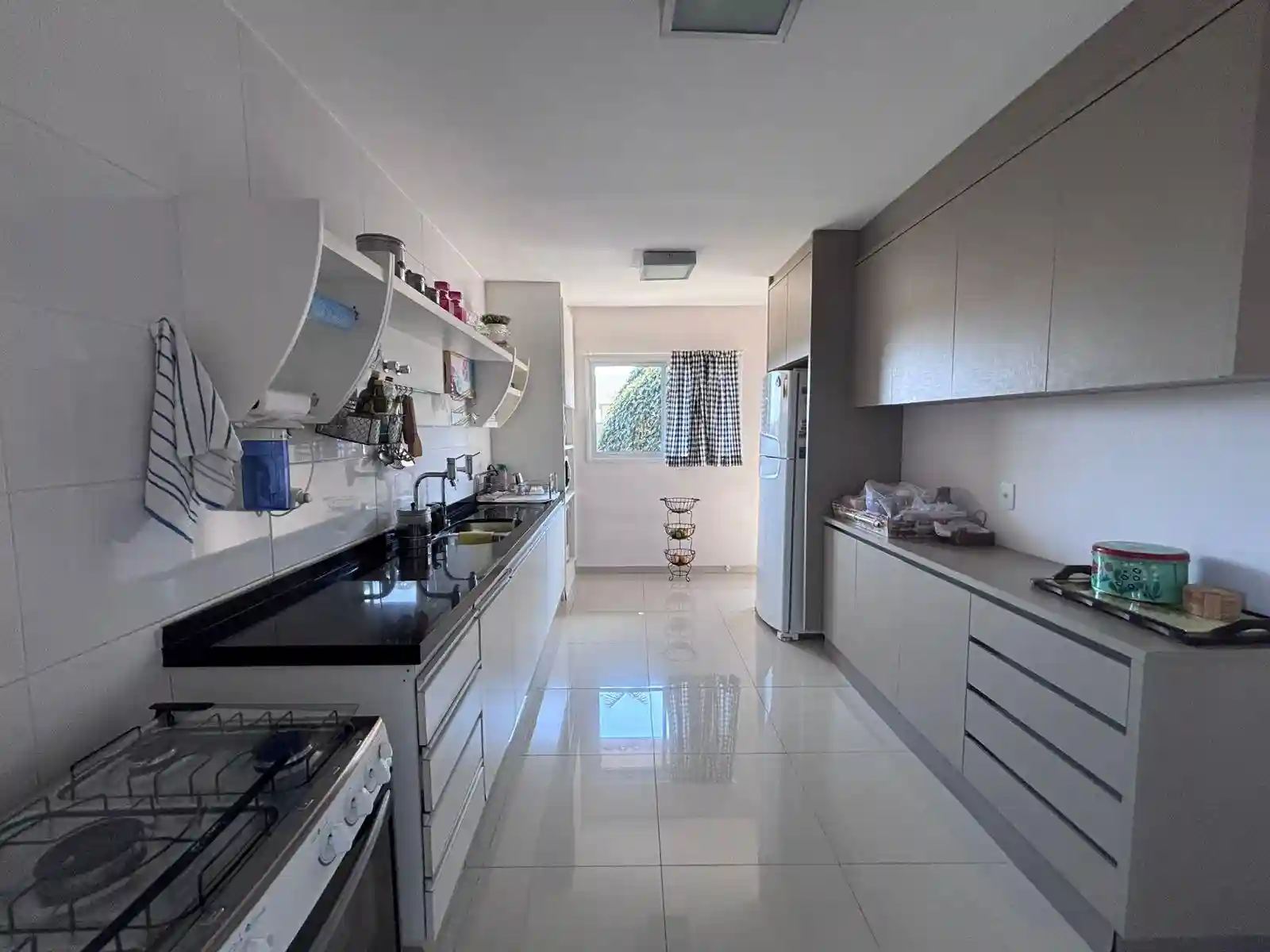 Casa de Condomínio com 3 quartos à venda, 400m² — foto 22 de 37