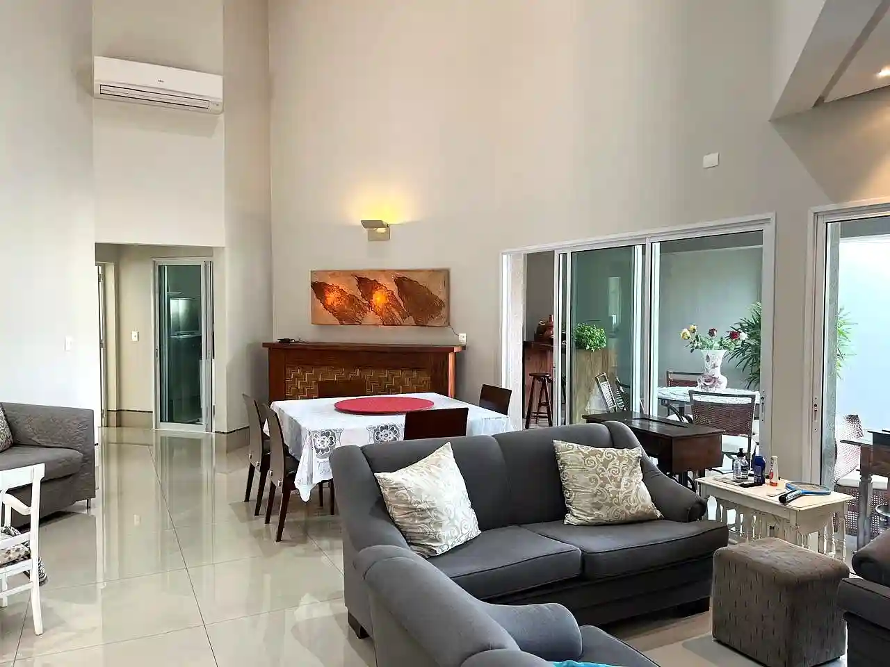 Casa com 3 quartos à venda, 450m² — foto 2 de 18