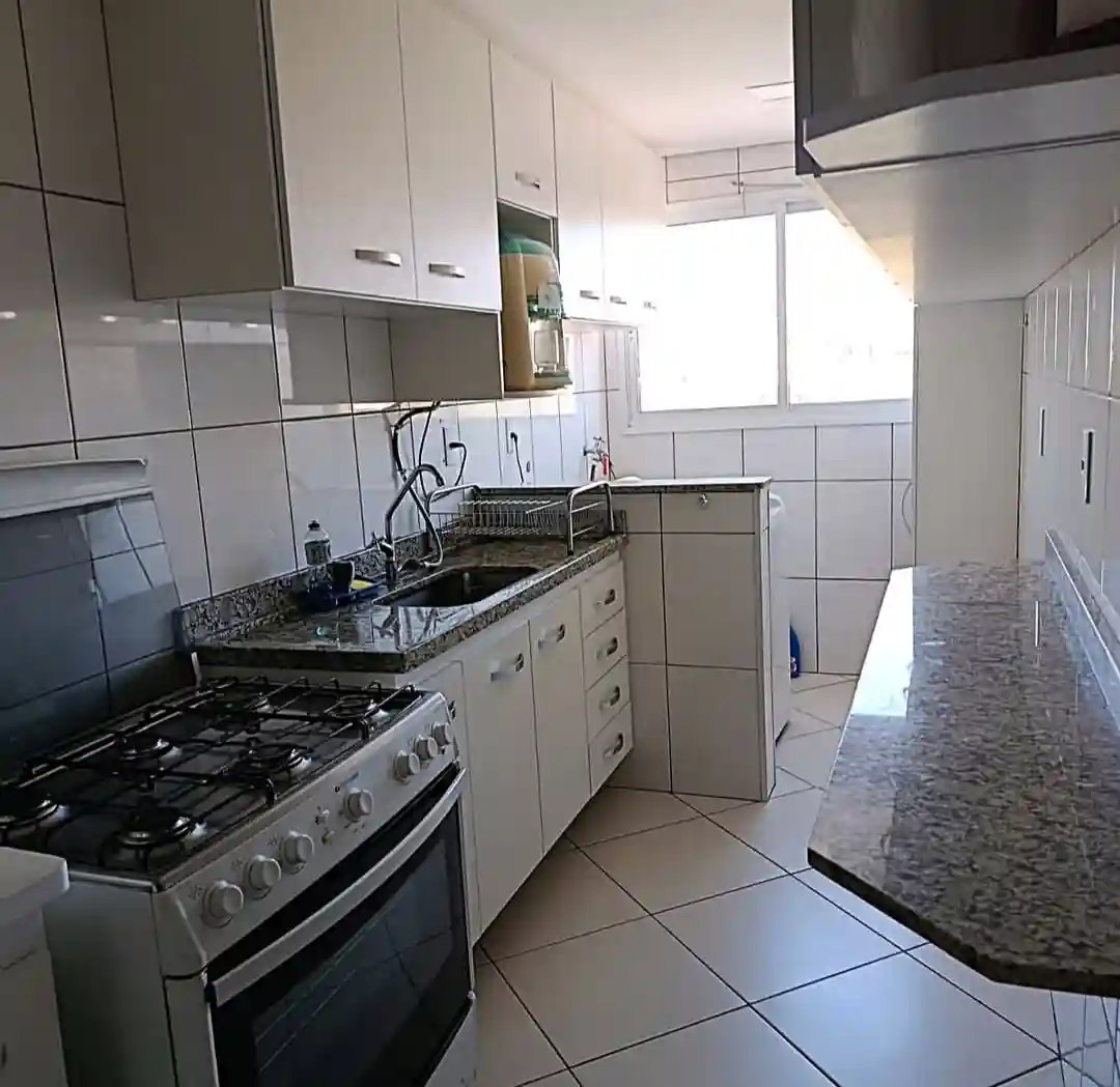 Apartamento com 3 quartos à venda, 90m² — foto 8 de 9