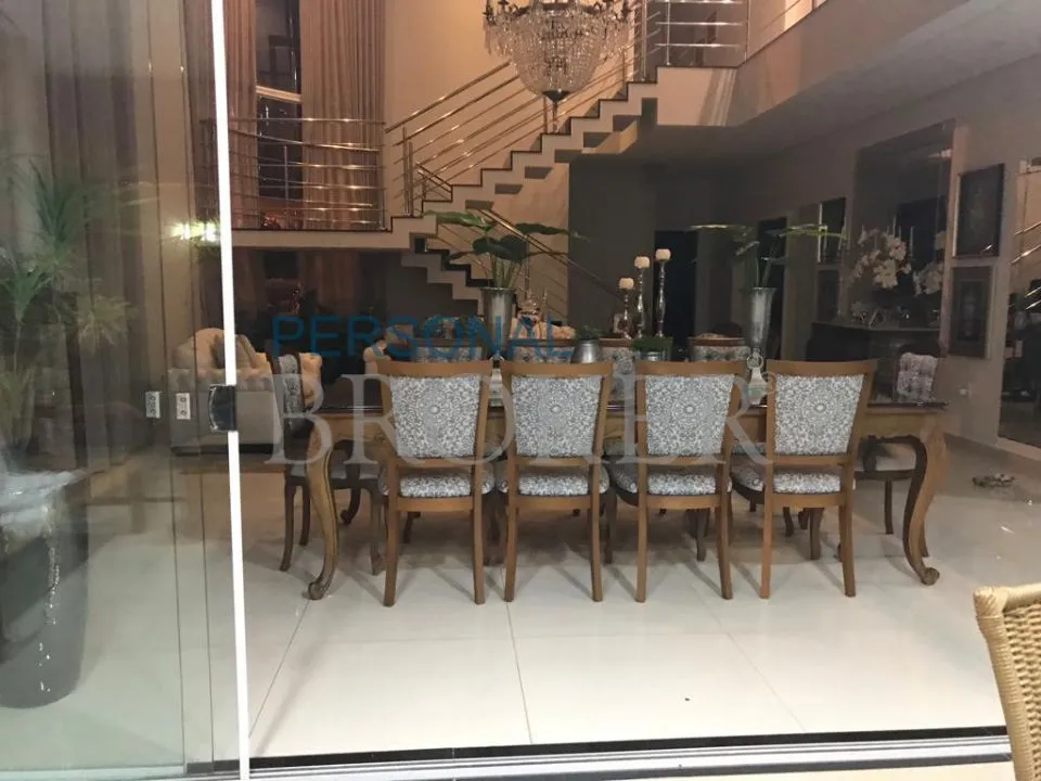 Casa de Condomínio à venda — foto 1 de 4