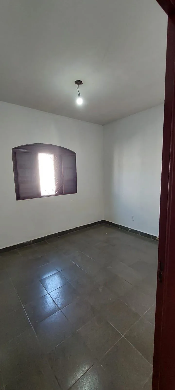 Casa com 3 quartos para aluguel, 100m² — foto 10 de 18