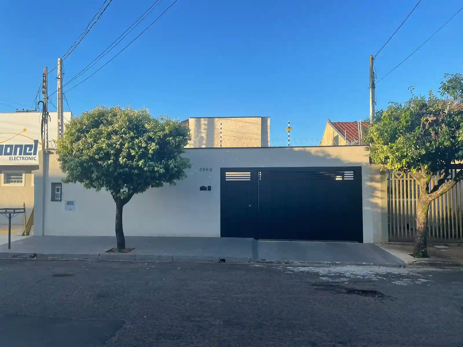 Casa com 2 quartos à venda, 176m² — foto 1 de 23