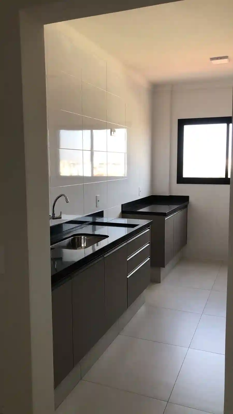 Apartamento com 2 quartos à venda, 73m² — foto 3 de 8