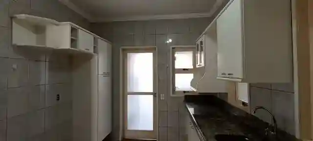 Casa de Condomínio com 3 quartos à venda, 236m² — foto 6 de 19