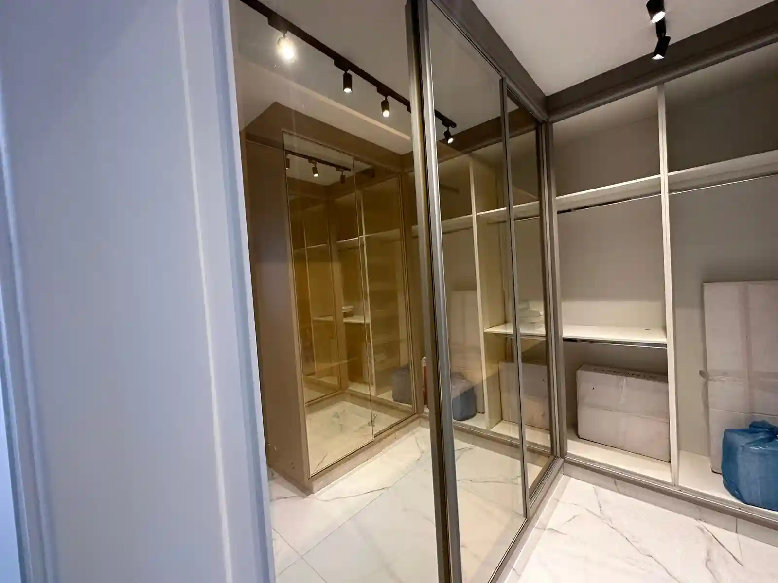 Casa de Condomínio com 3 quartos à venda, 410m² — foto 8 de 21