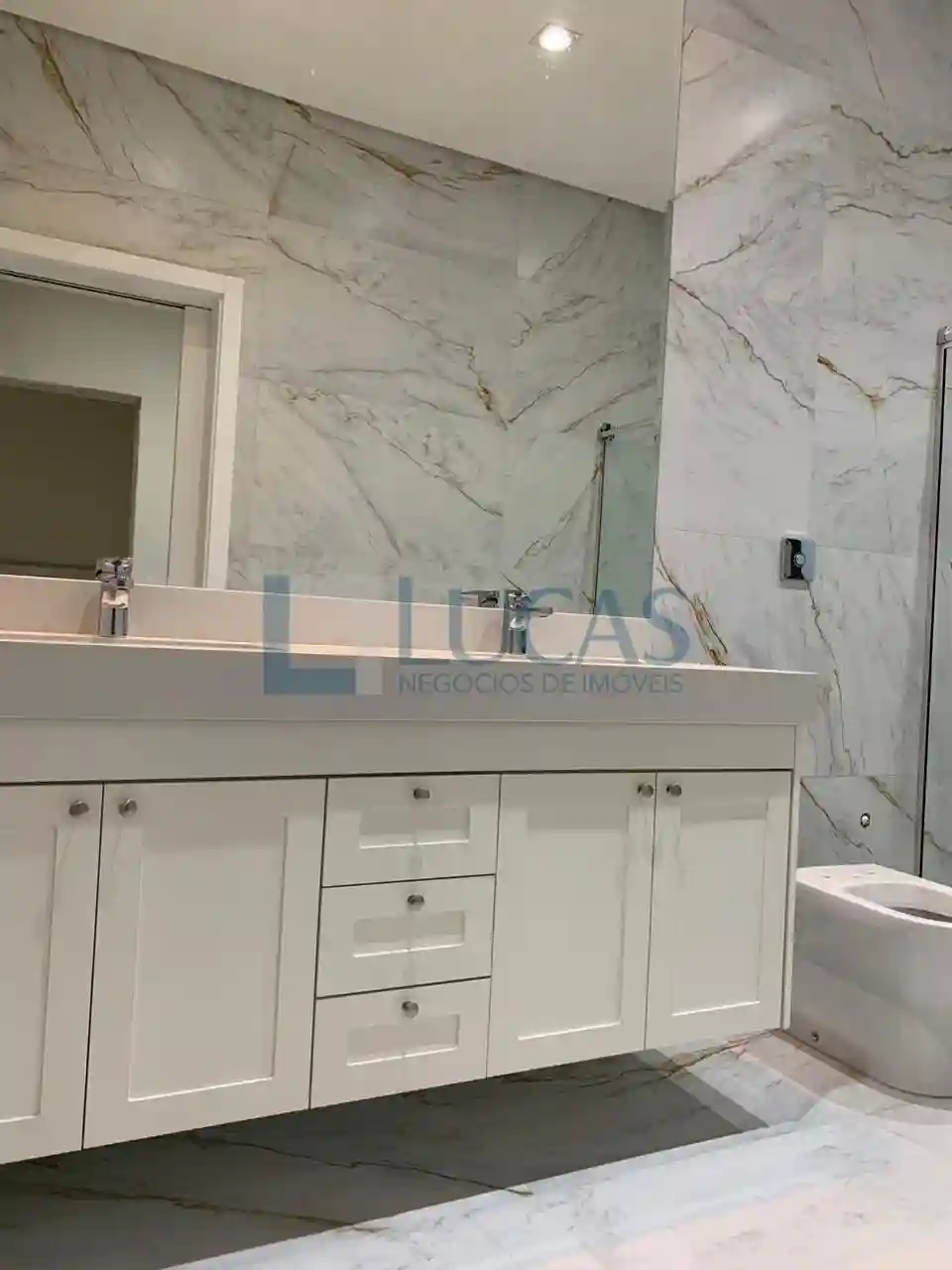 Casa de Condomínio com 3 quartos à venda, 245m² — foto 10 de 10
