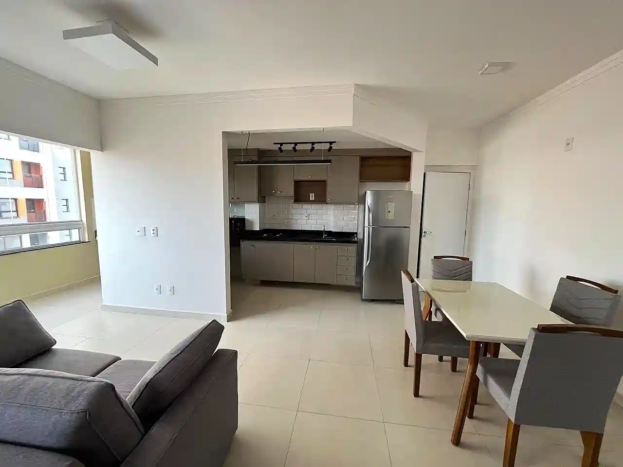 Apartamento com 1 quarto para aluguel, 45m² — foto 4 de 11