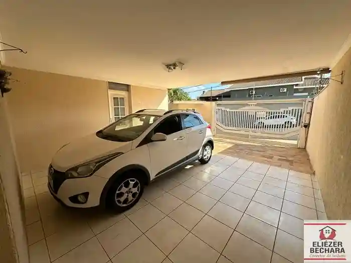 Casa com 3 quartos à venda, 230m² — foto 4 de 22