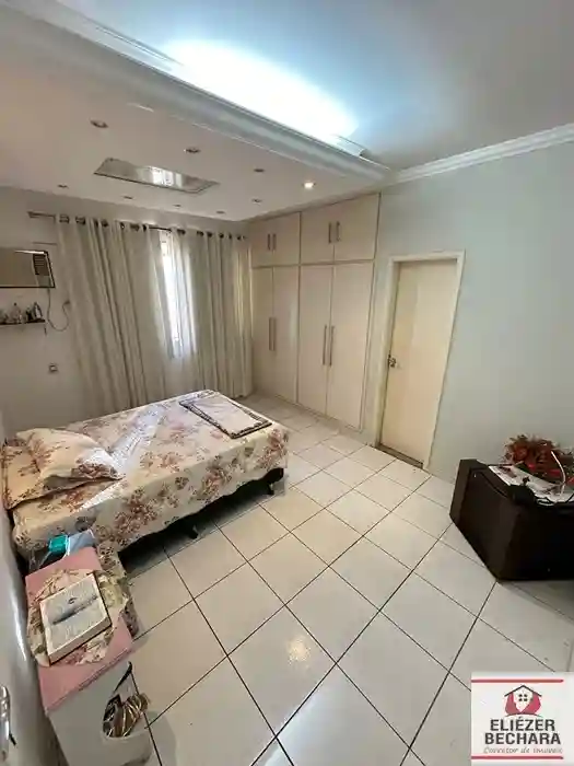 Casa com 3 quartos à venda, 230m² — foto 17 de 22