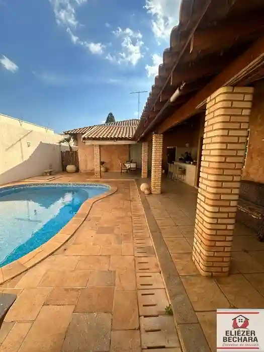 Casa com 3 quartos à venda, 230m² — foto 21 de 22