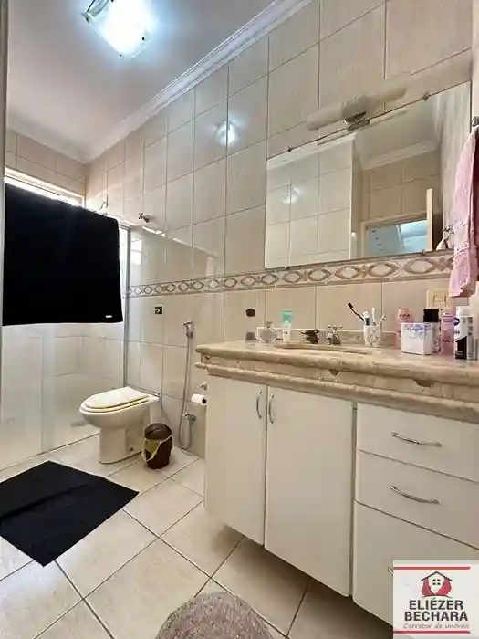 Casa com 3 quartos à venda, 230m² — foto 15 de 22