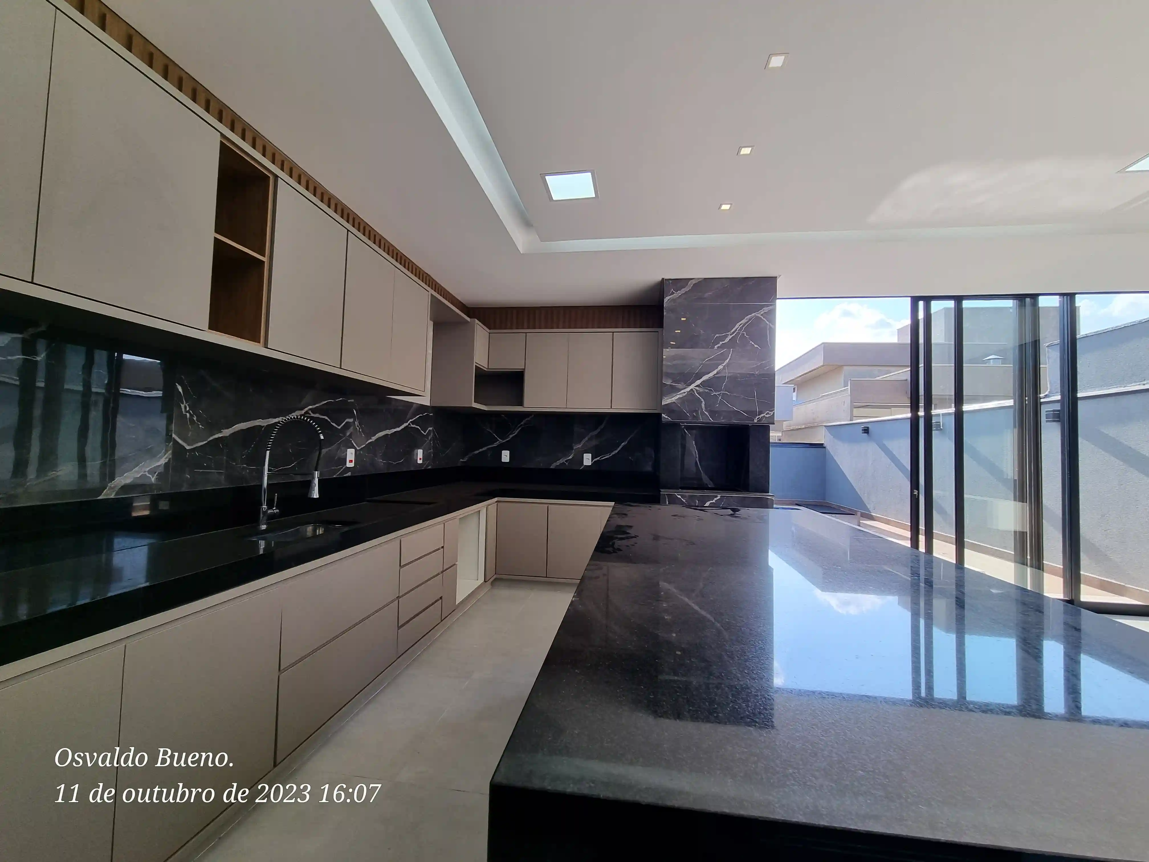 Casa de Condomínio  à venda, 220m² — foto 6 de 17