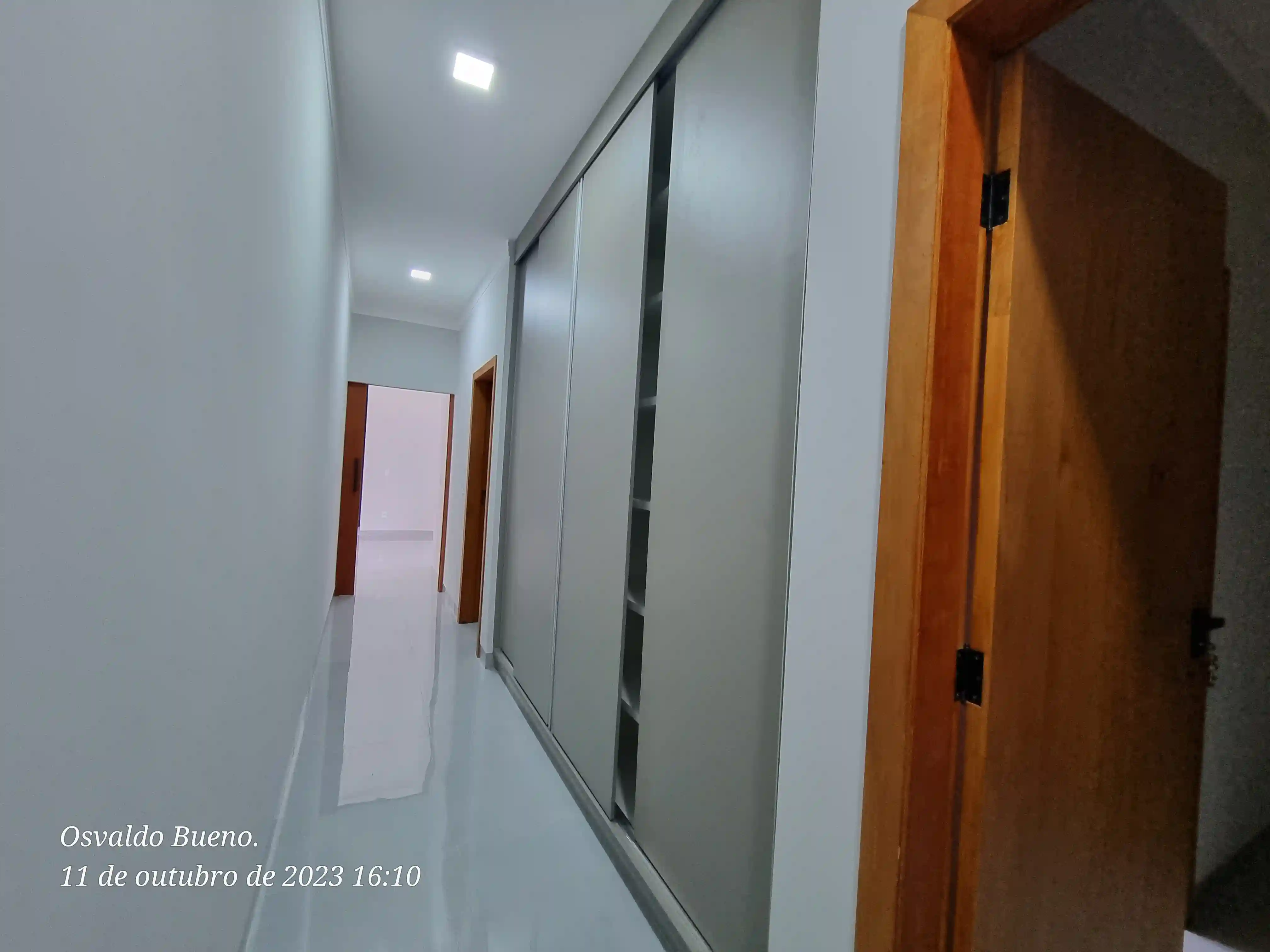 Casa de Condomínio  à venda, 220m² — foto 12 de 17