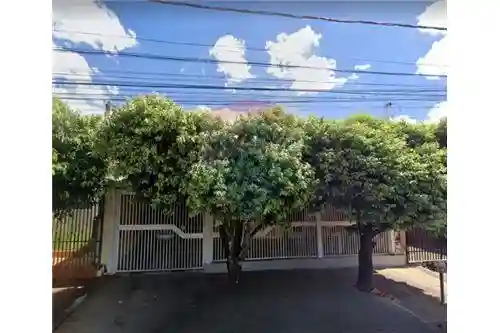 Casa com 3 quartos à venda, 200m² — foto 7 de 8