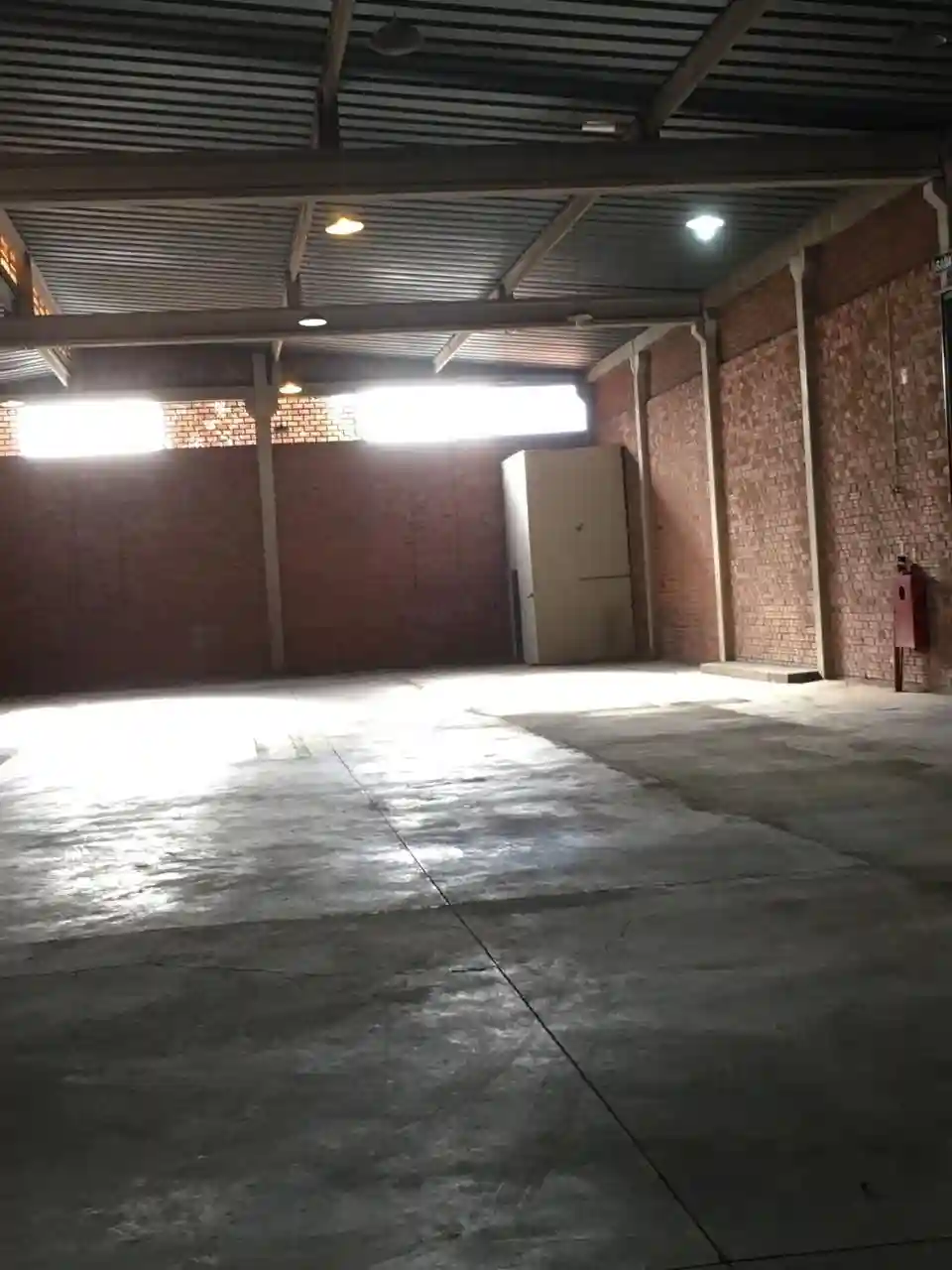 Galpão / Depósito / Armazém  para aluguel, 2500m² — foto 18 de 18