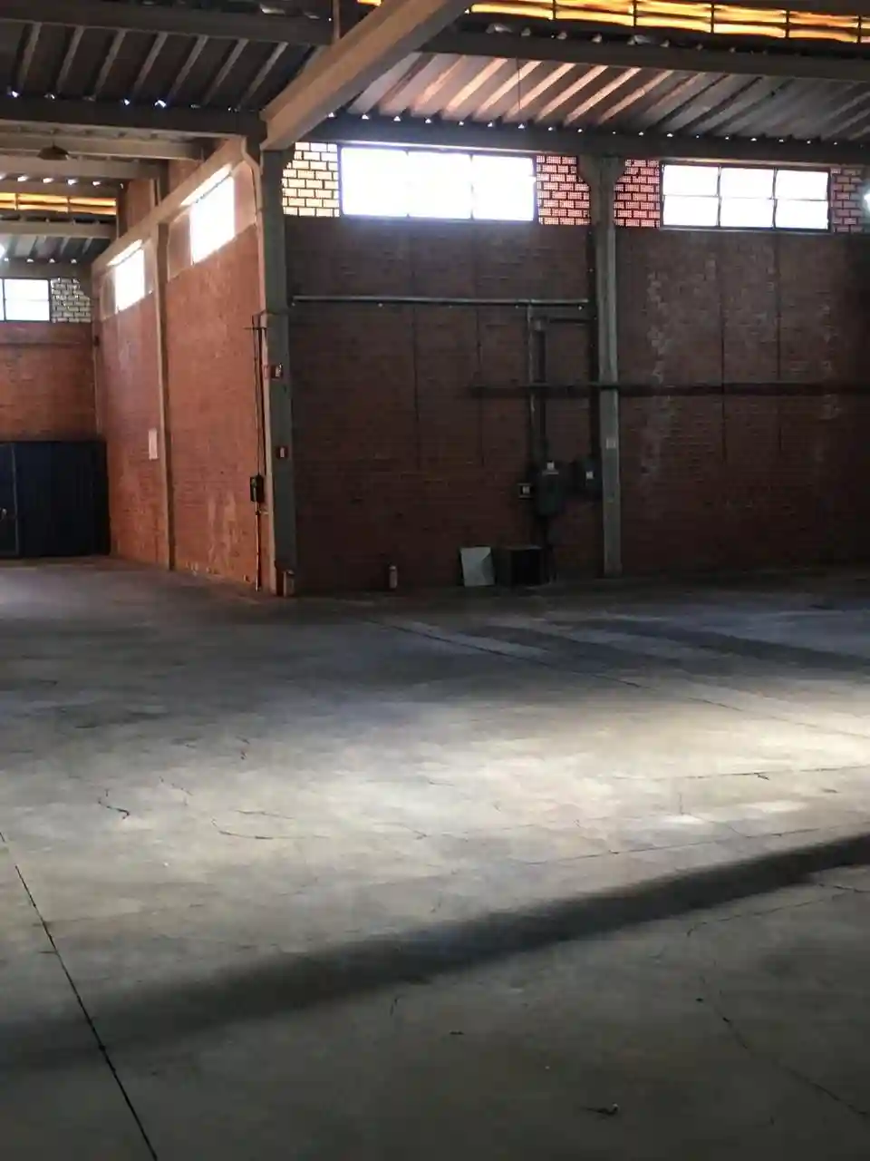 Galpão / Depósito / Armazém  para aluguel, 2500m² — foto 13 de 18