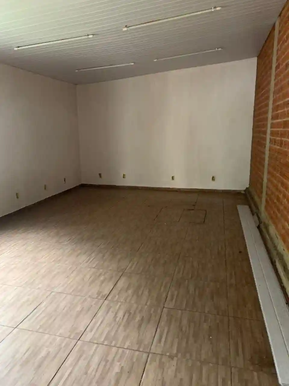 Galpão / Depósito / Armazém  para aluguel, 2500m² — foto 8 de 18