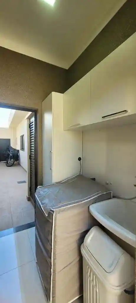 Terreno / Lote / Condomínio com 3 quartos à venda, 253m² — foto 16 de 18