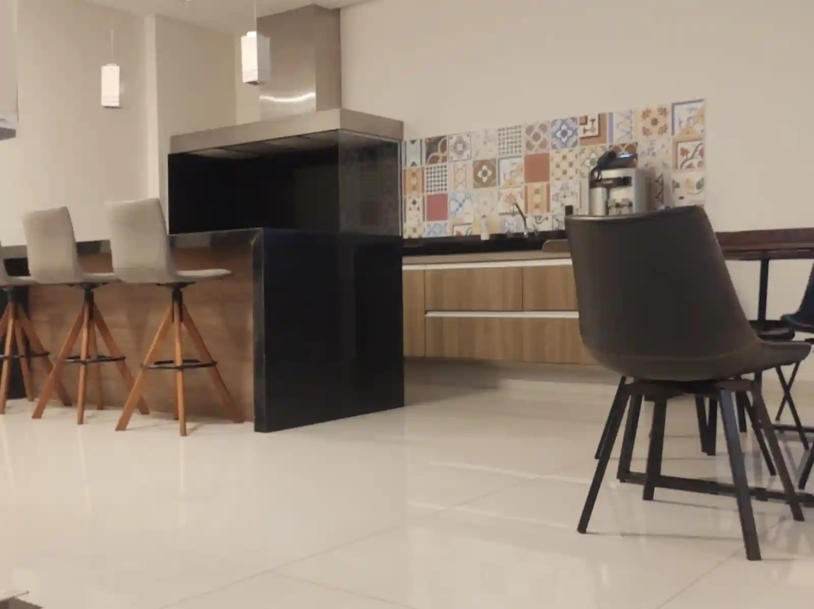 Casa de Condomínio com 4 quartos para aluguel, 408m² — foto 11 de 20