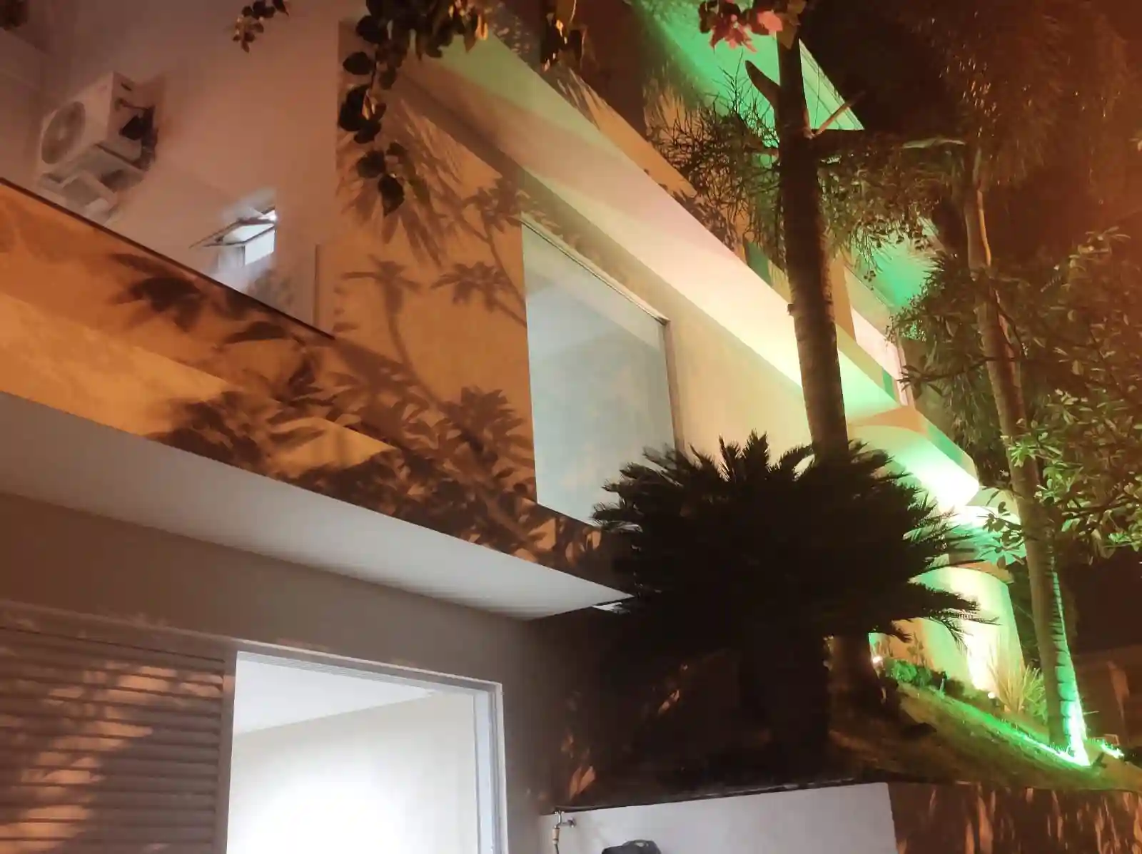 Casa de Condomínio com 4 quartos para aluguel, 408m² — foto 4 de 20