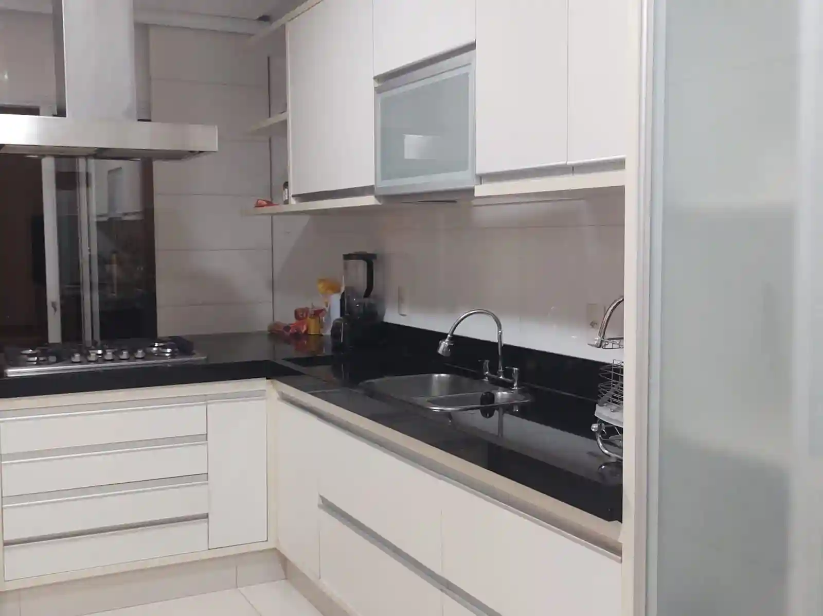 Casa de Condomínio com 4 quartos para aluguel, 408m² — foto 6 de 20