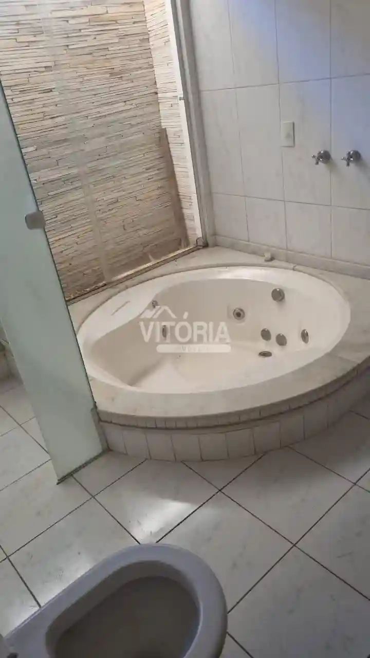 Casa de Condomínio com 4 quartos para aluguel — foto 14 de 29