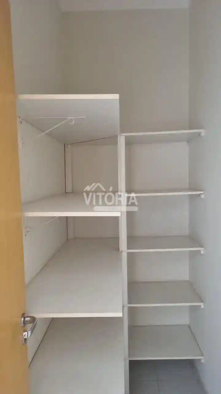 Casa de Condomínio com 4 quartos para aluguel — foto 5 de 29