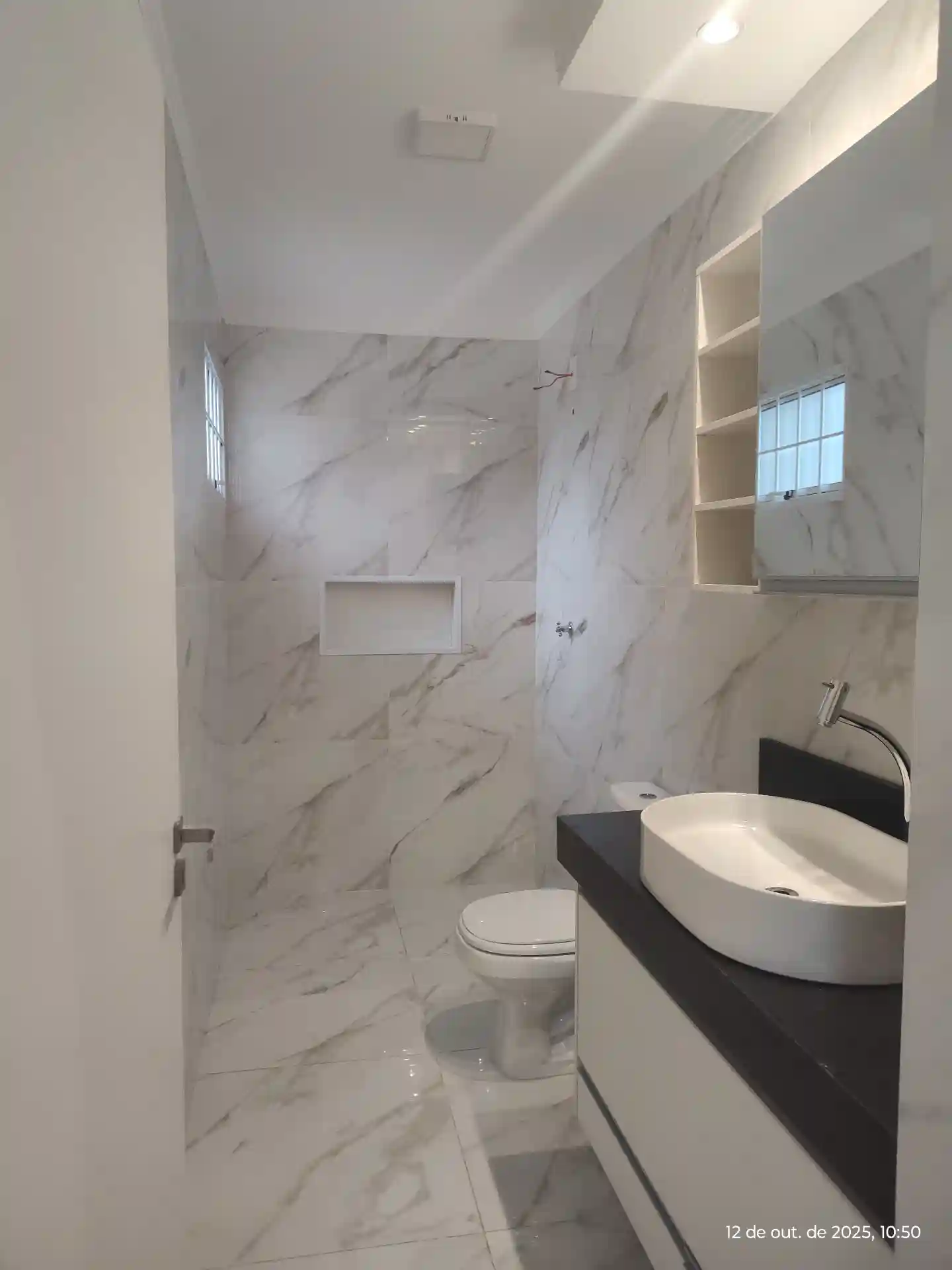 Casa com 3 quartos à venda, 225m² — foto 18 de 33
