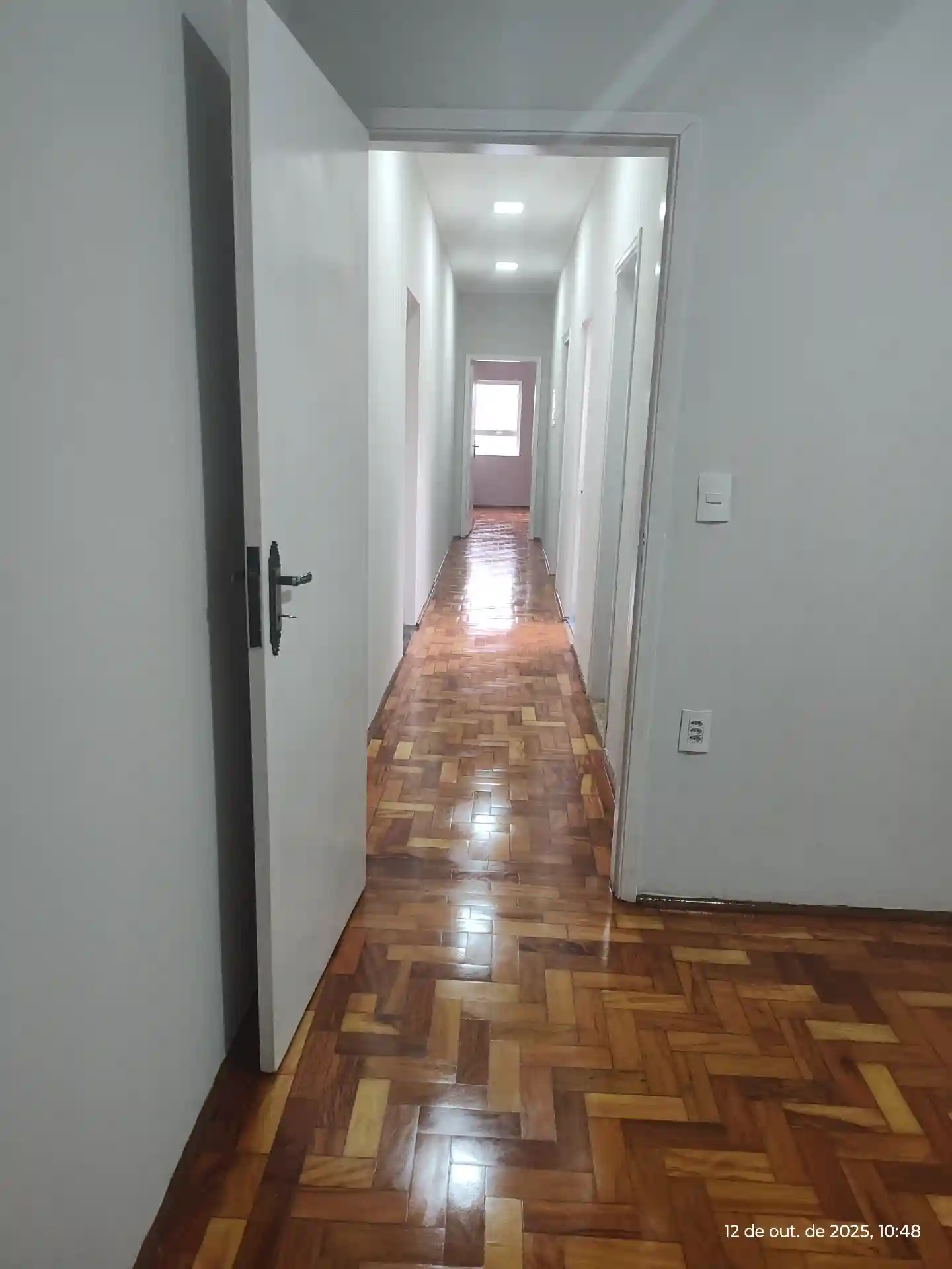 Casa com 3 quartos à venda, 225m² — foto 23 de 33