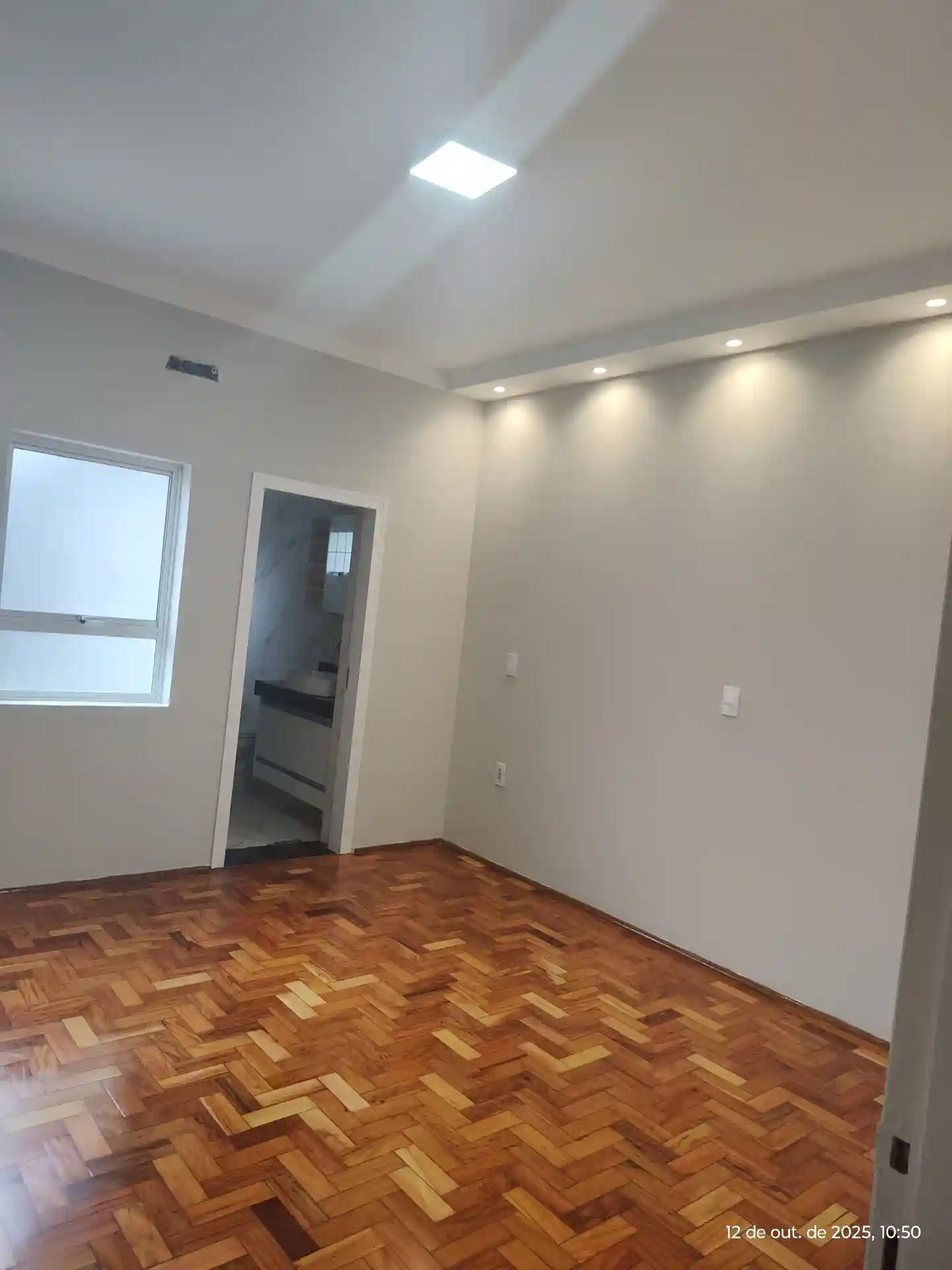 Casa com 3 quartos à venda, 225m² — foto 16 de 33