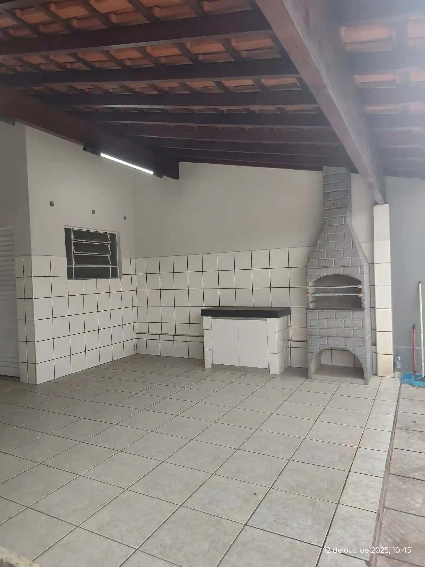 Casa com 3 quartos à venda, 225m² — foto 28 de 33