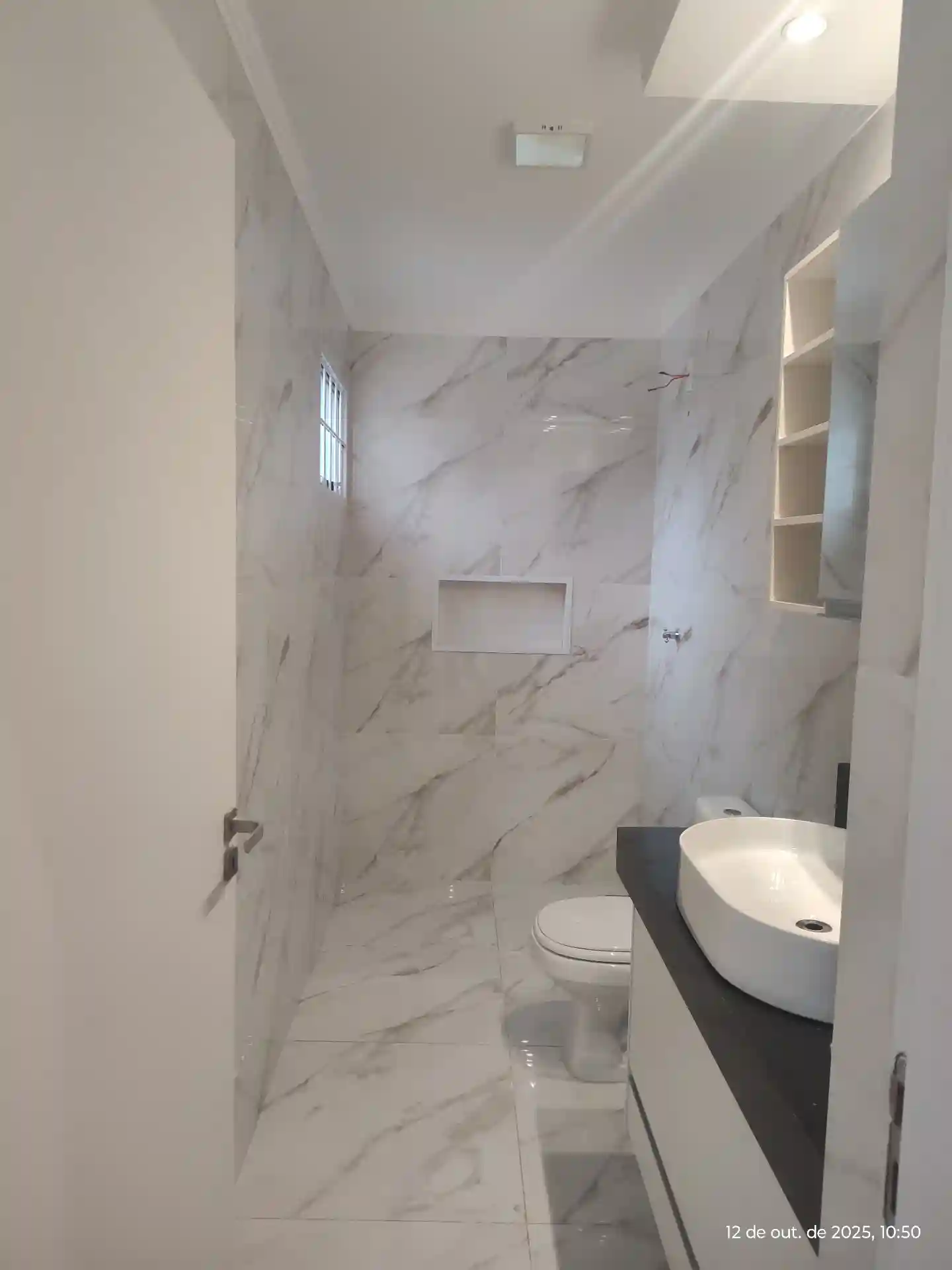 Casa com 3 quartos à venda, 225m² — foto 17 de 33