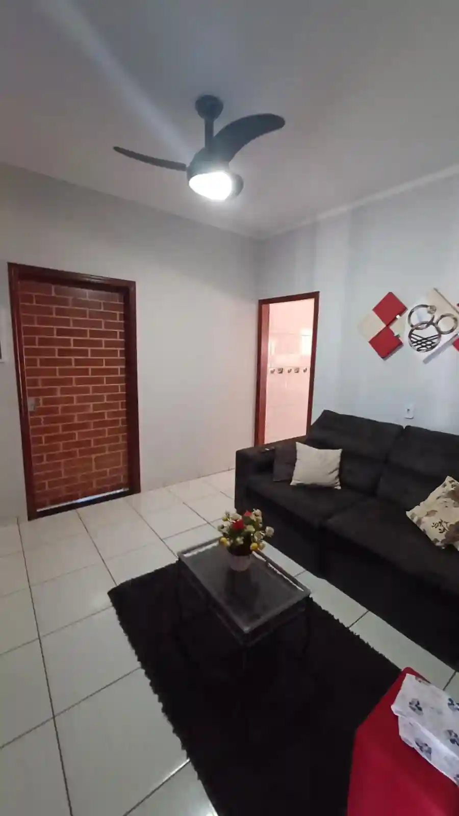 Casa com 3 quartos à venda, 300m² — foto 3 de 13