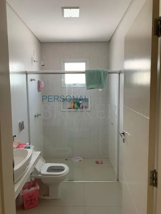 Casa de Condomínio com 4 quartos à venda, 340m² — foto 8 de 10