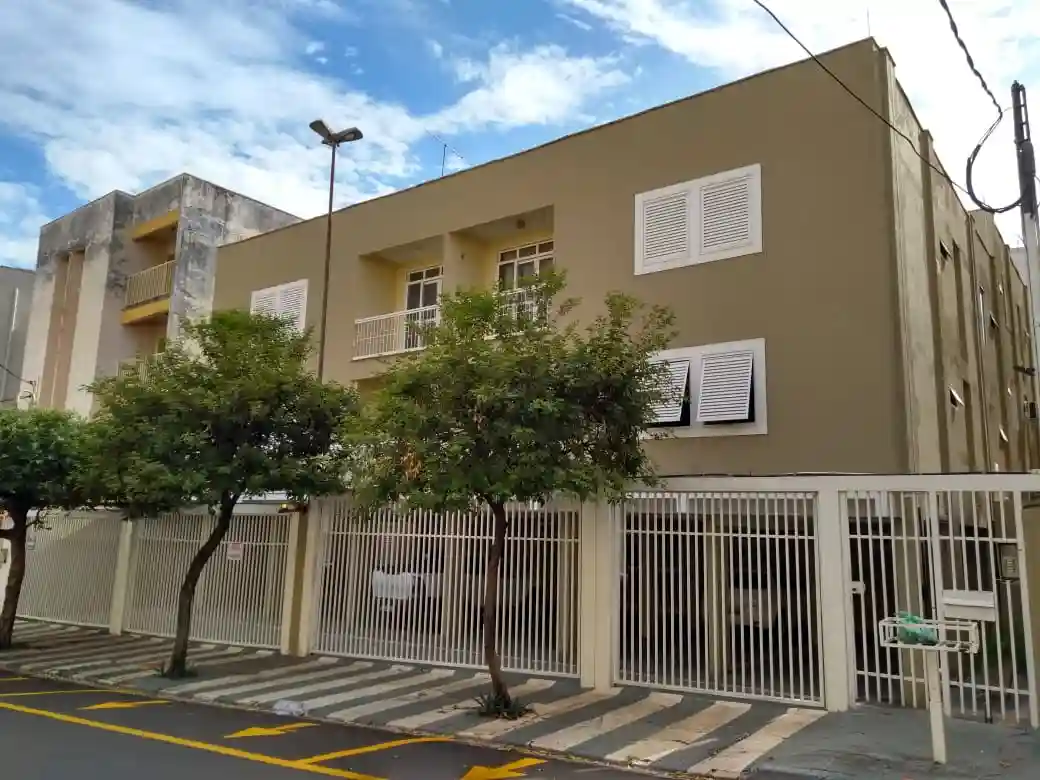 Apartamento com 3 quartos à venda, 100m² — foto 2 de 15