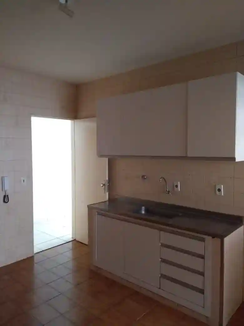 Apartamento com 3 quartos à venda, 100m² — foto 3 de 15