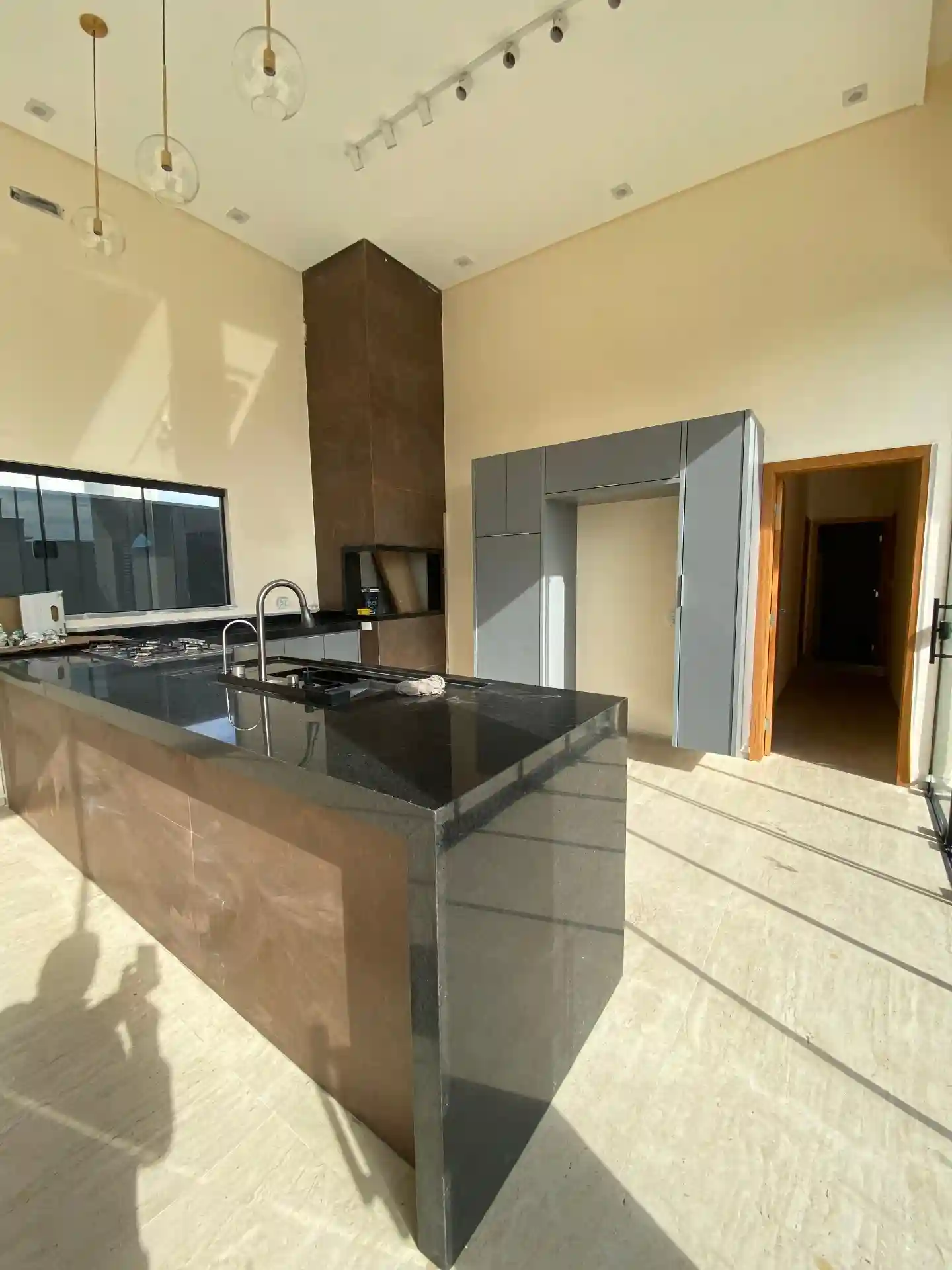 Casa de Condomínio com 3 quartos à venda, 360m² — foto 19 de 38