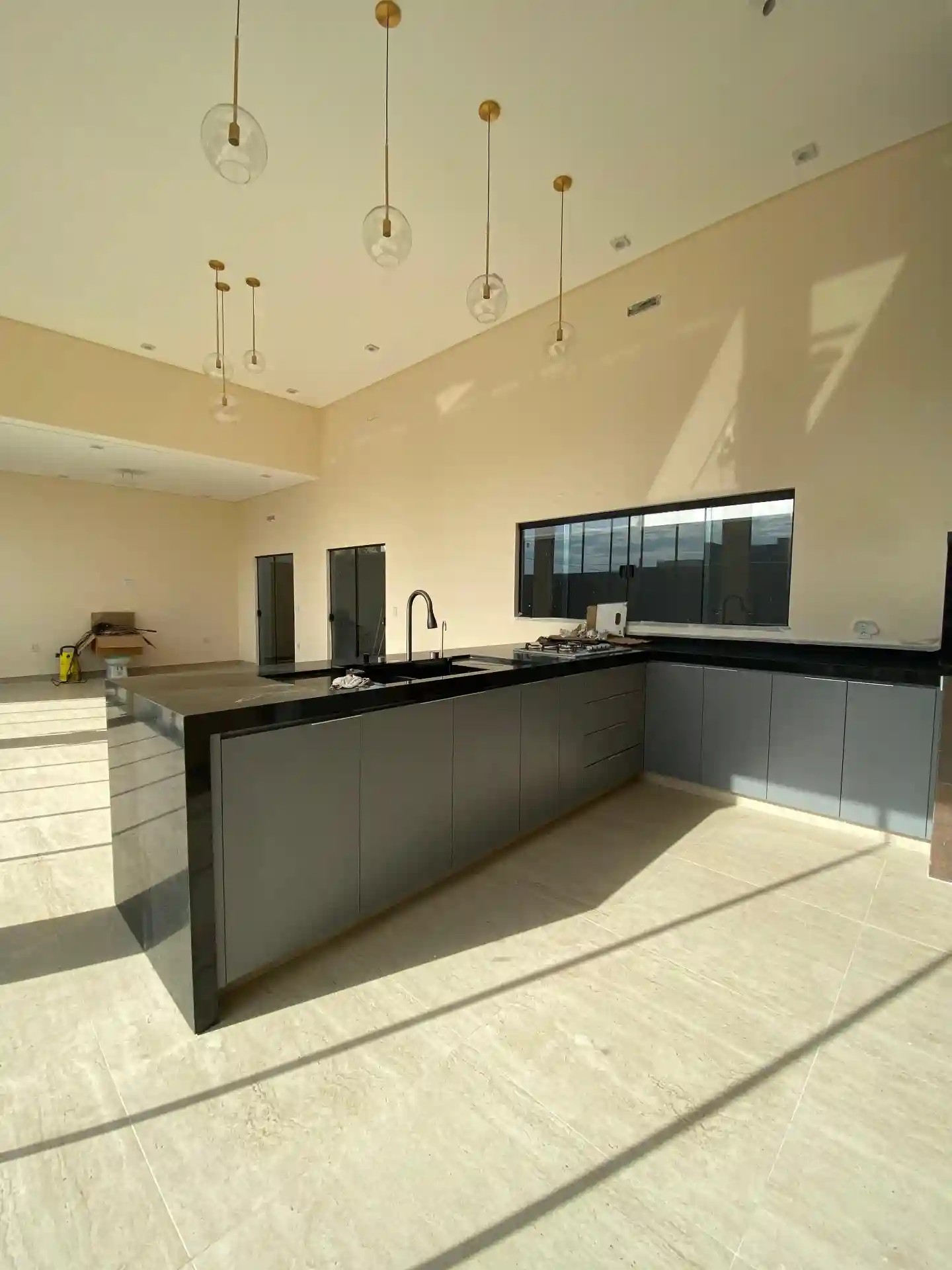 Casa de Condomínio com 3 quartos à venda, 360m² — foto 18 de 38