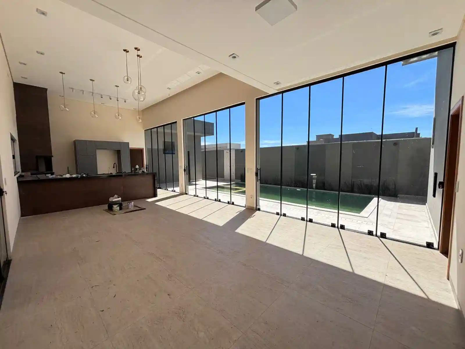 Casa de Condomínio com 3 quartos à venda, 360m² — foto 15 de 38