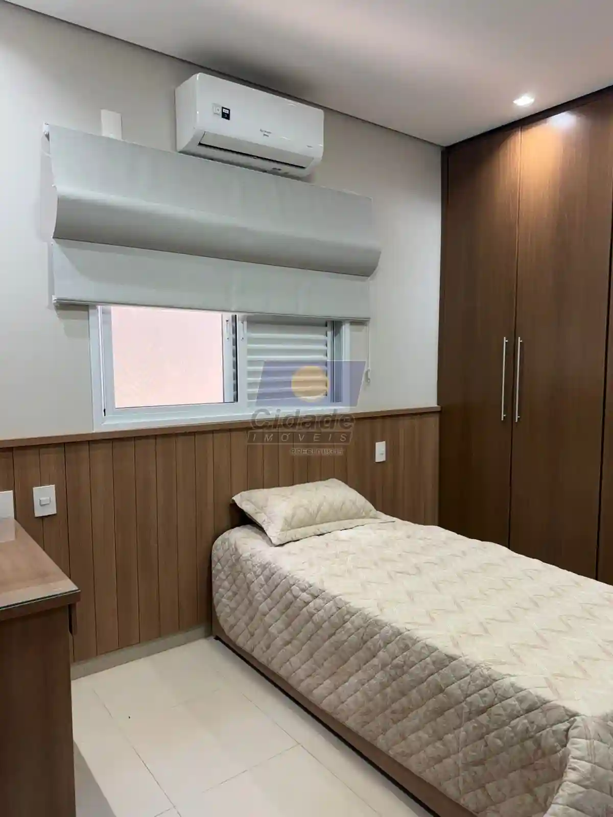 Casa de Condomínio com 3 quartos à venda, 245m² — foto 9 de 31
