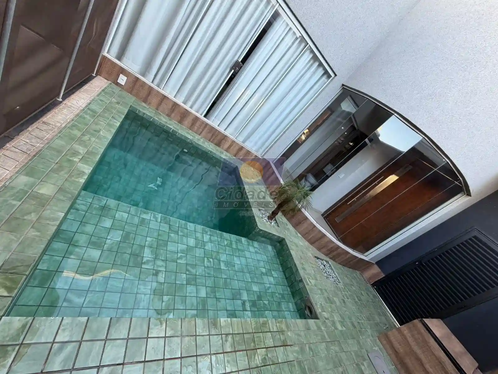 Casa de Condomínio com 3 quartos à venda, 245m² — foto 30 de 31