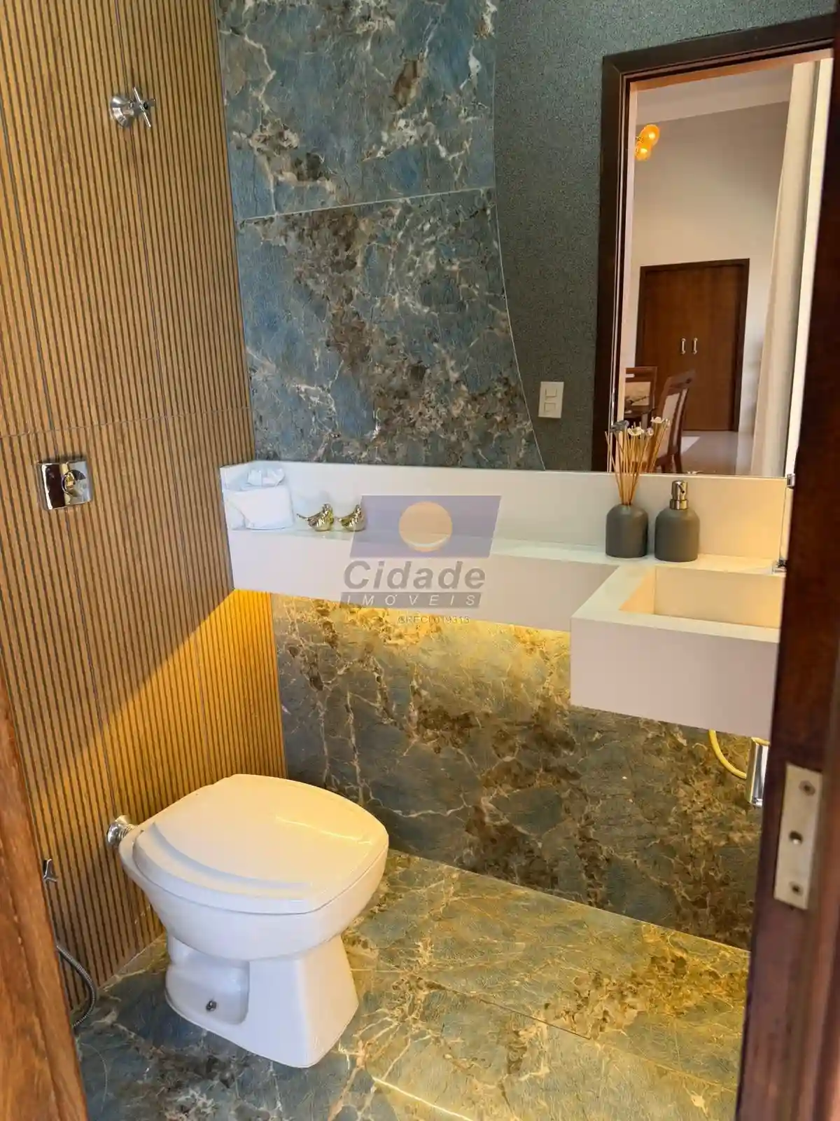 Casa de Condomínio com 3 quartos à venda, 245m² — foto 24 de 31