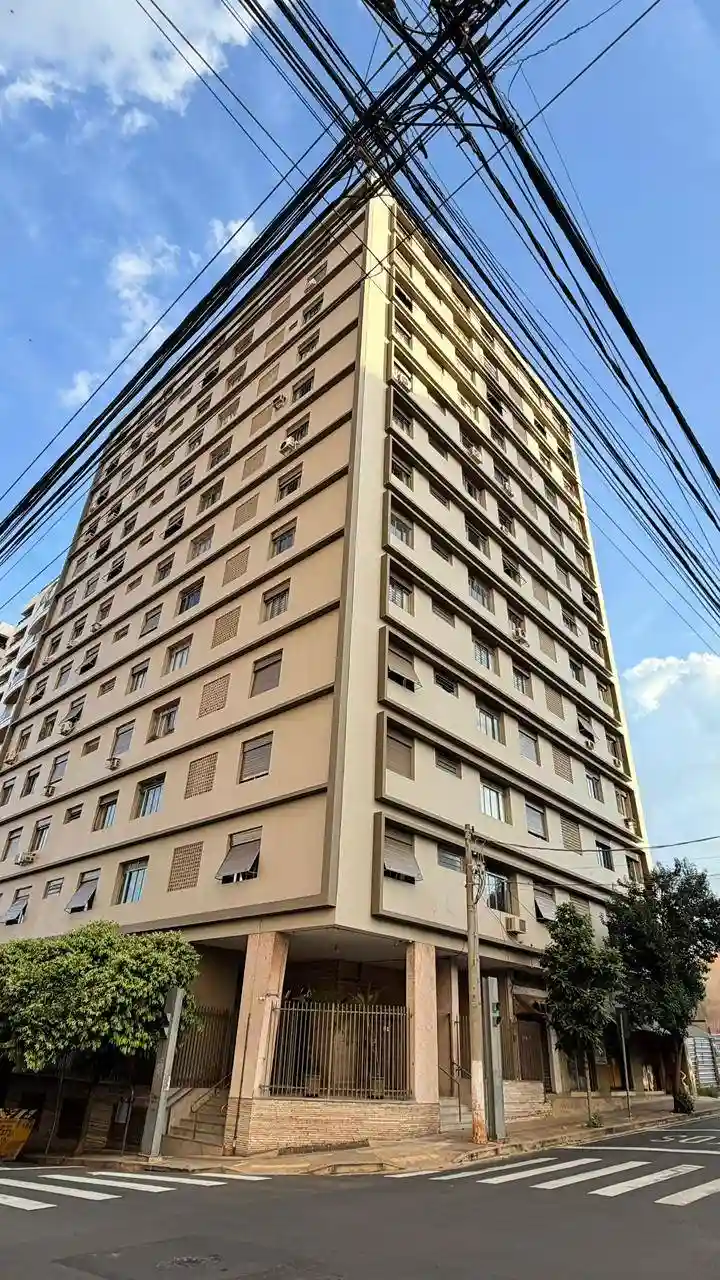 Apartamento com 3 quartos à venda, 100m² — foto 1 de 13