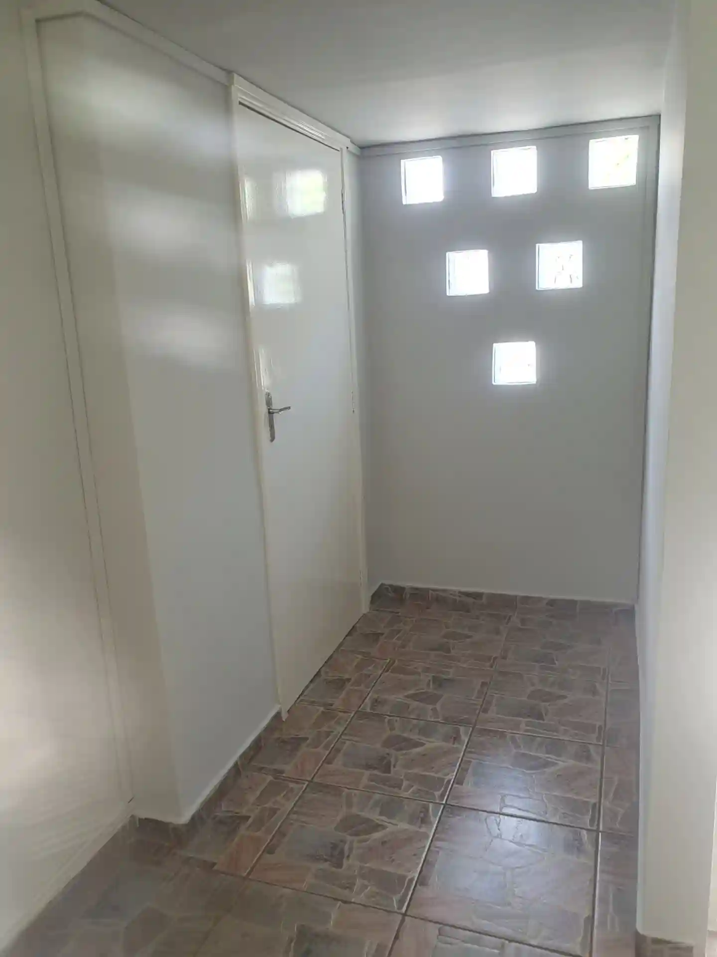 Casa Comercial com 3 quartos para aluguel, 240m² — foto 9 de 55
